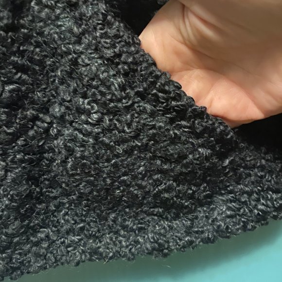 Vintage mid-century black boucle wool jacket with fur collar - Picture 6 of 9